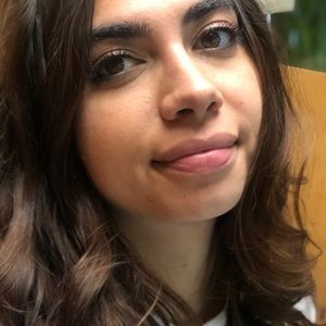 Meet your Posher, Maia